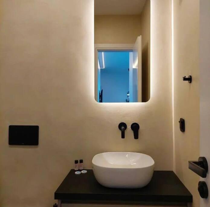 Bluemotion - 4Portcenterαpartment Apartment Piraeus Bagian luar foto